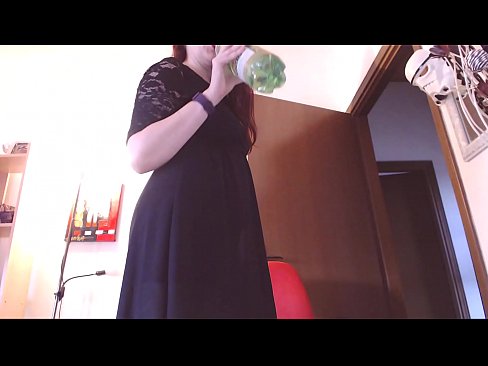 ❤️ En underdanig slave som elsker skitne og saftige truser blir tvunget til å onanere etter å ha sett denne videoen! ️❌ Analporno hos oss ☑