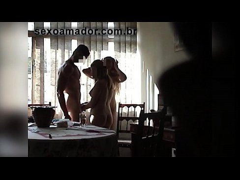 ❤️ Sexvenner inviterer en gigantisk mann og en trekant med seg ️❌ Analporno hos oss ☑
